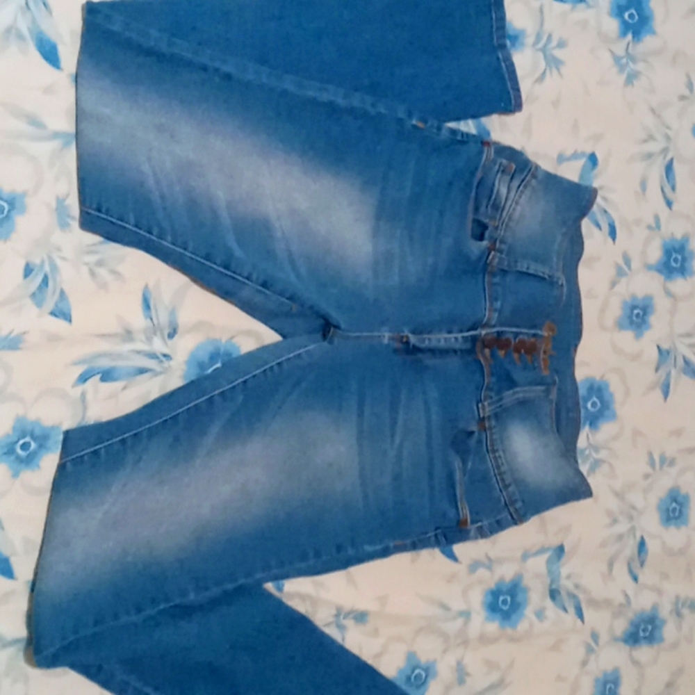 Bamboo light washed skinny jean